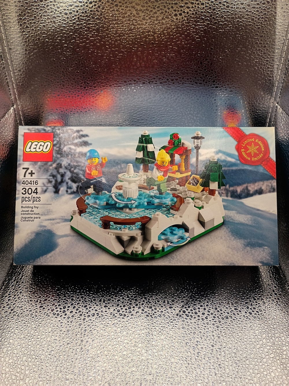 LEGO Winter Holiday Ice Rink Mini Set - Sealed Unopened